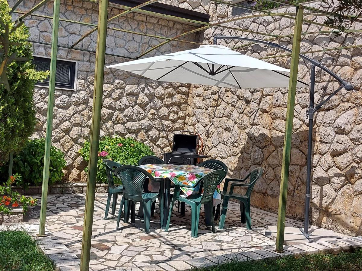 Apartment Mediterranean Garden 里耶卡 外观 照片